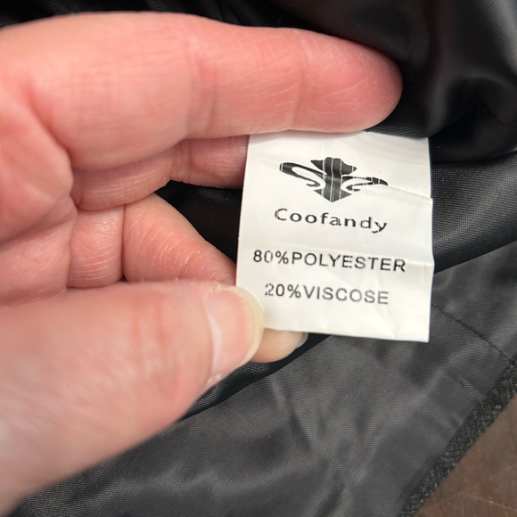 Men’s Coof Andy vest size small. - Picture 5 of 5